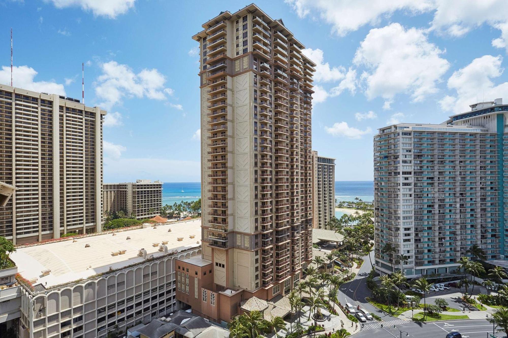 Hilton Grand Vacations Club Grand Waikikian Honolulu Hotel Exterior photo